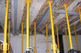 APUNTALAMIENTO DE FORJADO DE MADERA.JPG